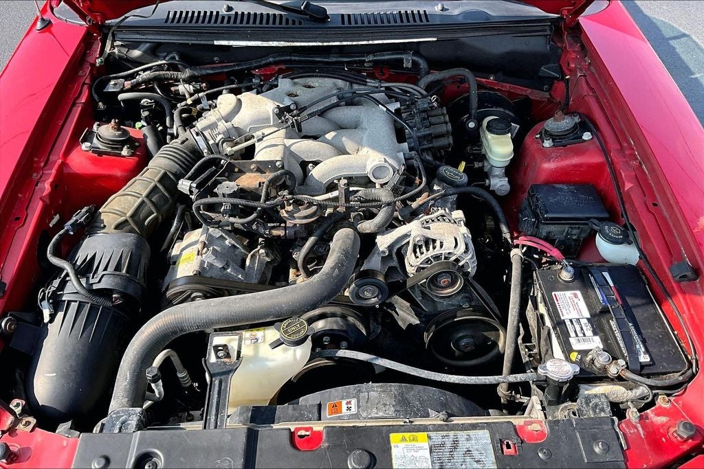2004 Ford Mustang V6