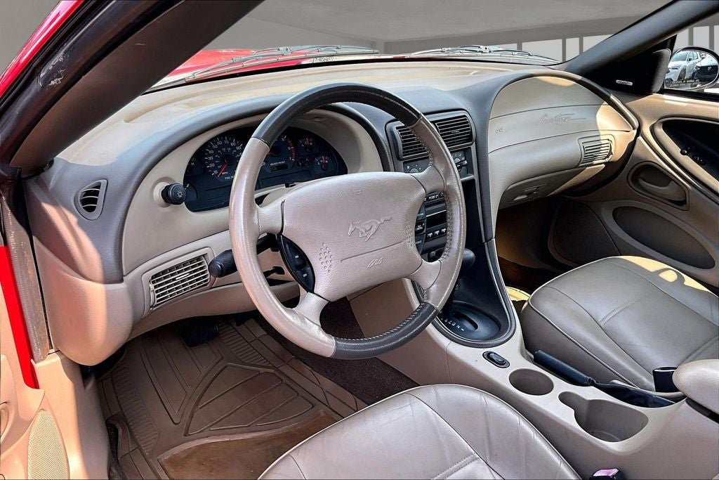 2004 Ford Mustang V6