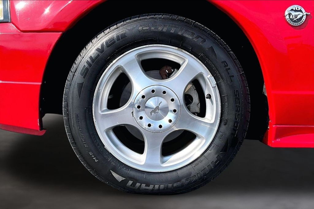 2004 Ford Mustang V6