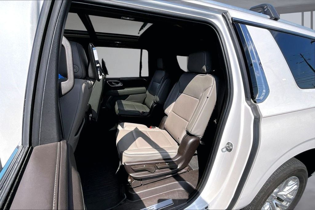 2022 GMC Yukon XL SLT