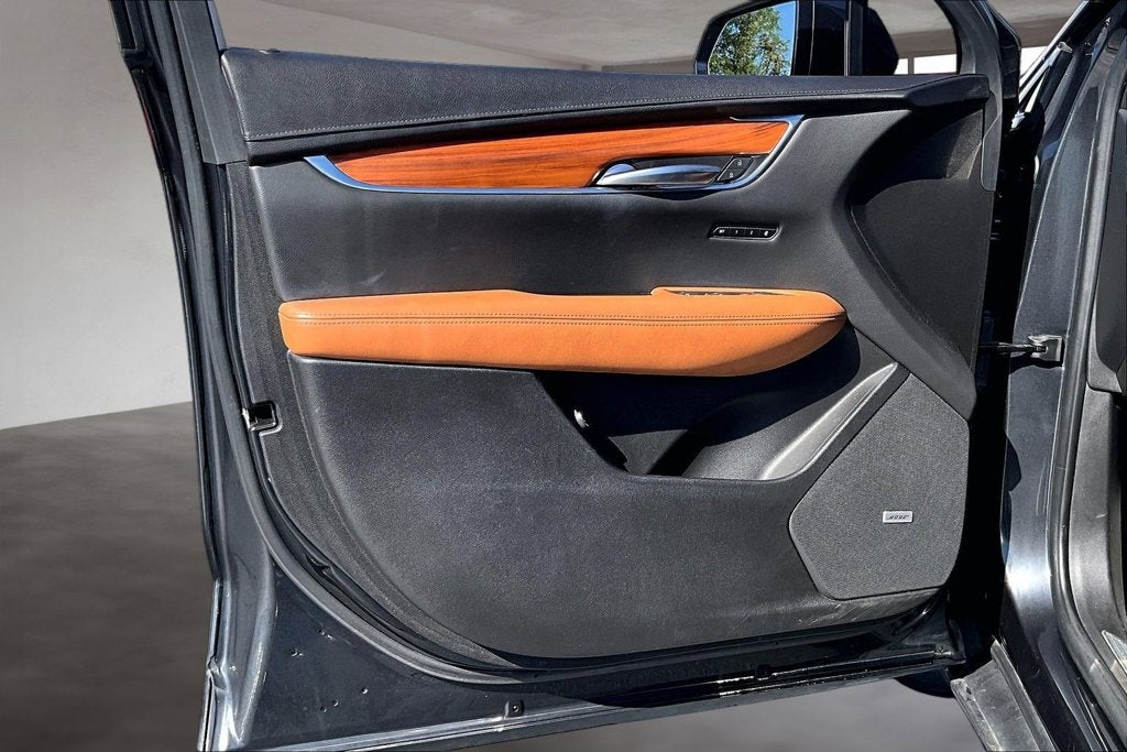 2020 Cadillac XT5 Premium Luxury