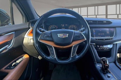 2020 Cadillac XT5 Premium Luxury