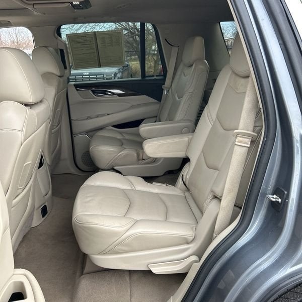 2019 Cadillac Escalade Luxury