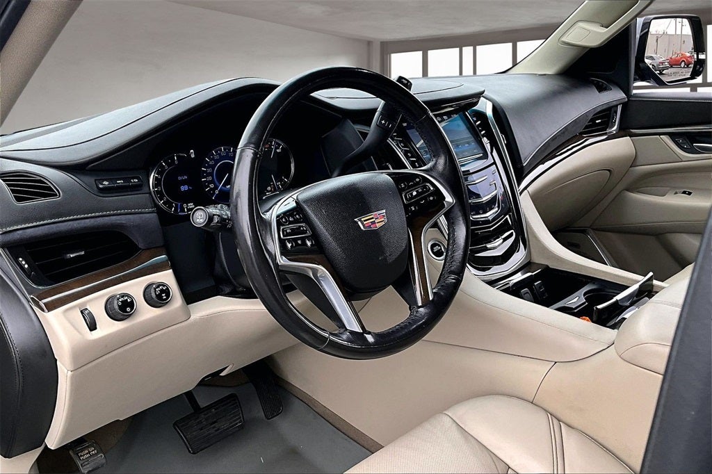 2019 Cadillac Escalade Luxury