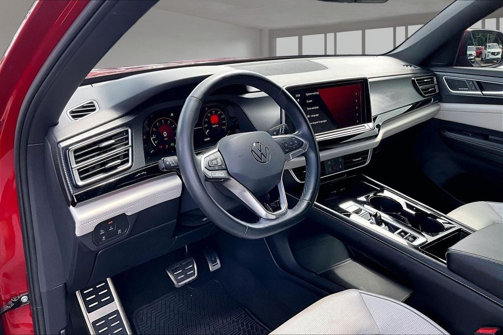 2024 Volkswagen Atlas Cross Sport 2.0T SEL Premium R-Line