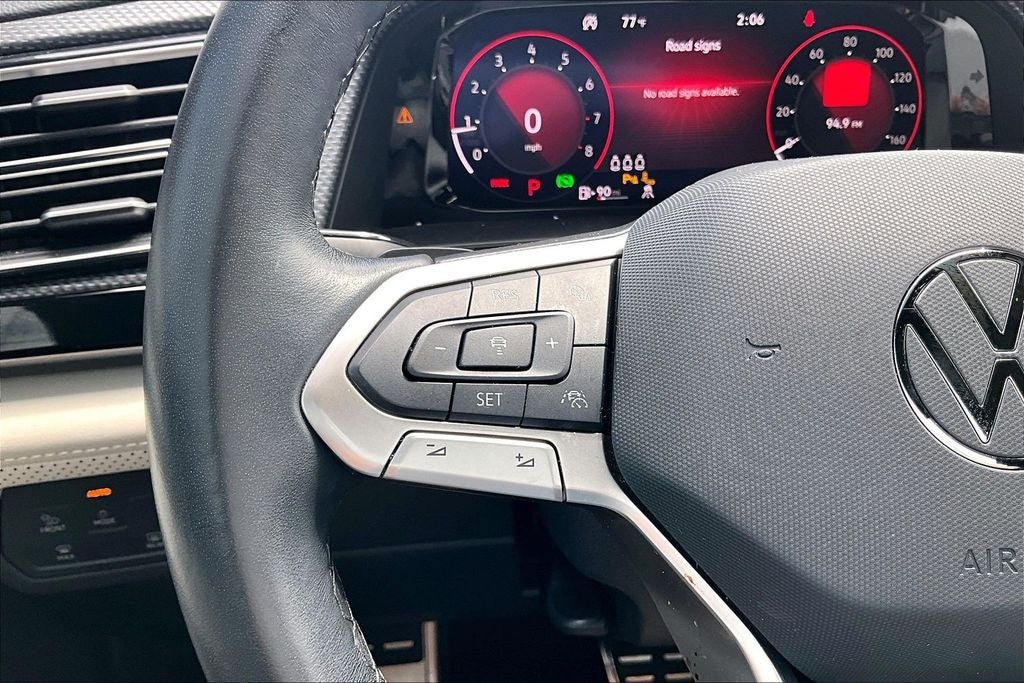 2024 Volkswagen Atlas Cross Sport 2.0T SEL Premium R-Line