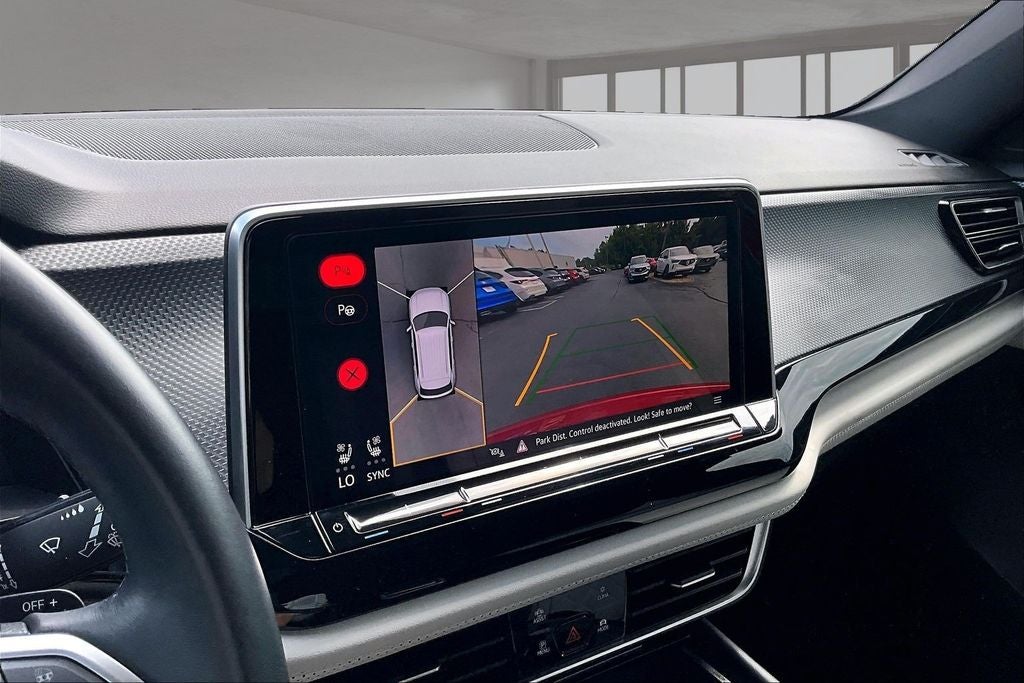 2024 Volkswagen Atlas Cross Sport 2.0T SEL Premium R-Line