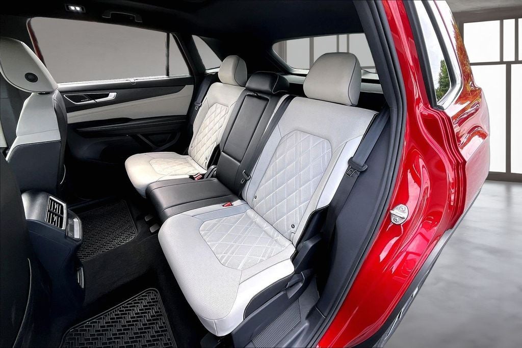 2024 Volkswagen Atlas Cross Sport 2.0T SEL Premium R-Line