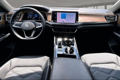 2025 Volkswagen Atlas 2.0T SE w/Technology