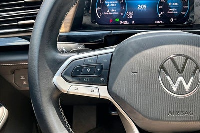 2025 Volkswagen Atlas 2.0T SE w/Technology