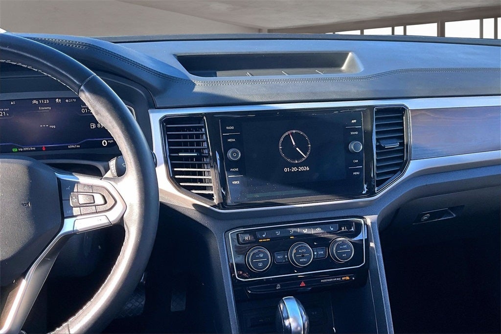 2022 Volkswagen Atlas 3.6L V6 SE w/Technology