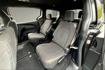 2020 Chrysler Pacifica Touring