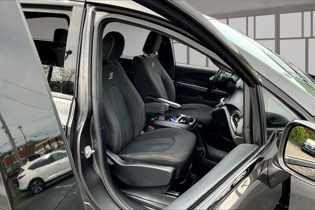 2020 Chrysler Pacifica Touring