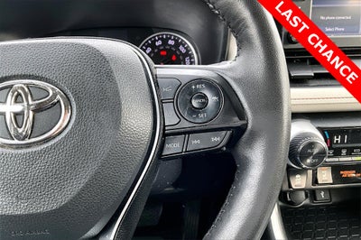 2022 Toyota RAV4 XLE