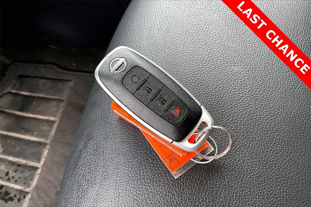 2024 Nissan Kicks SR