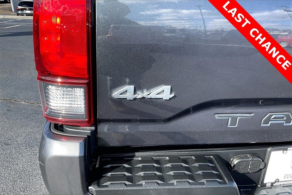 2023 Toyota Tacoma SR V6