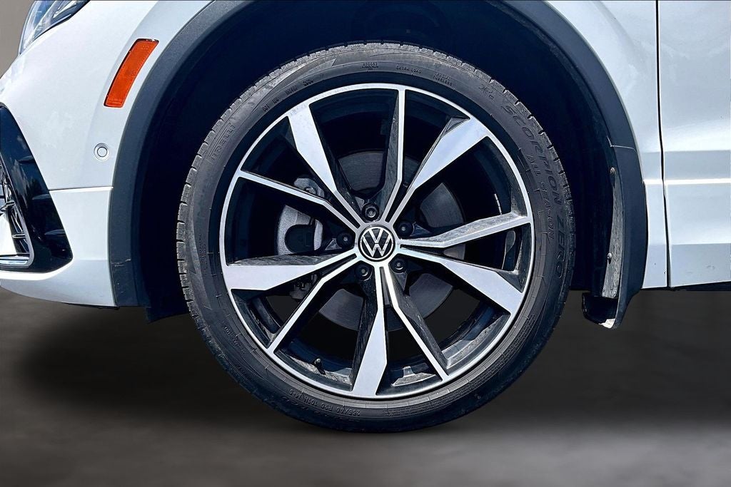 2024 Volkswagen Tiguan 2.0T SEL R-Line