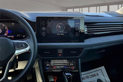 2025 Volkswagen Jetta 1.5T SE