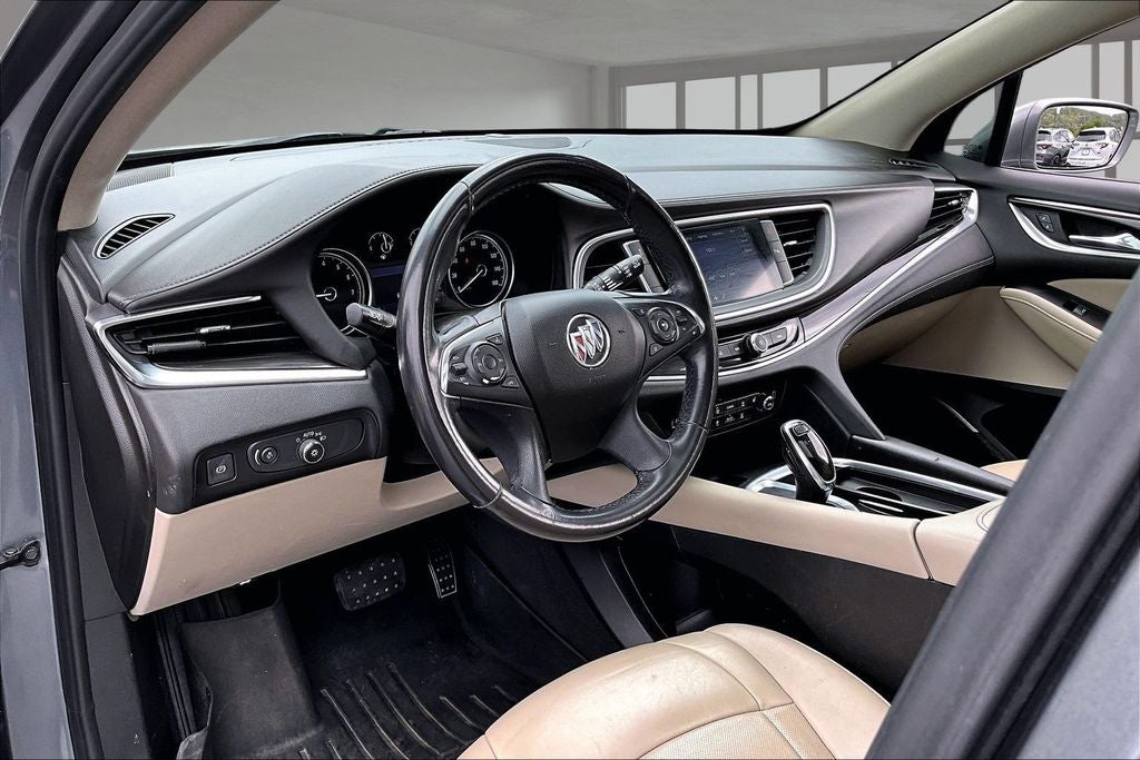 2020 Buick Enclave Essence