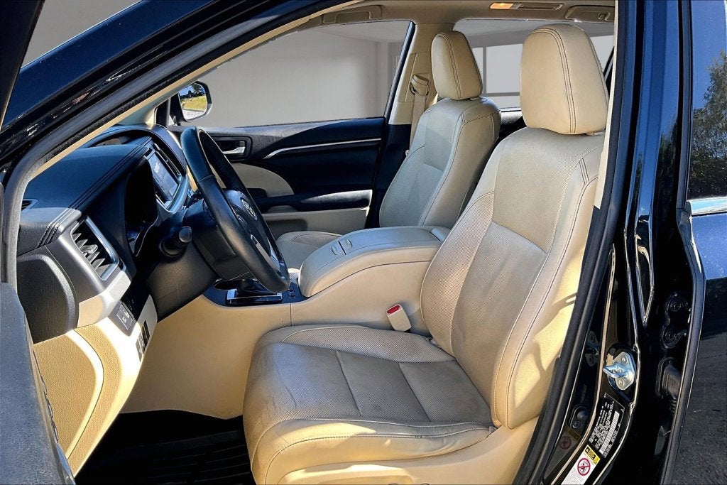 2015 Toyota Highlander Limited Platinum V6