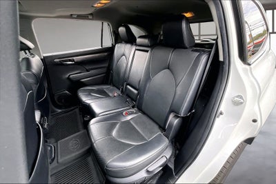 2022 Toyota Highlander Limited