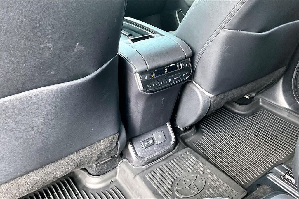 2020 Toyota Highlander Platinum