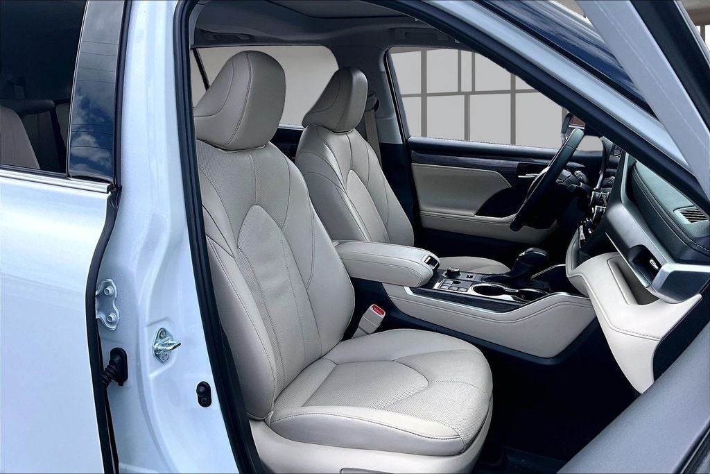 2025 Toyota Highlander Limited