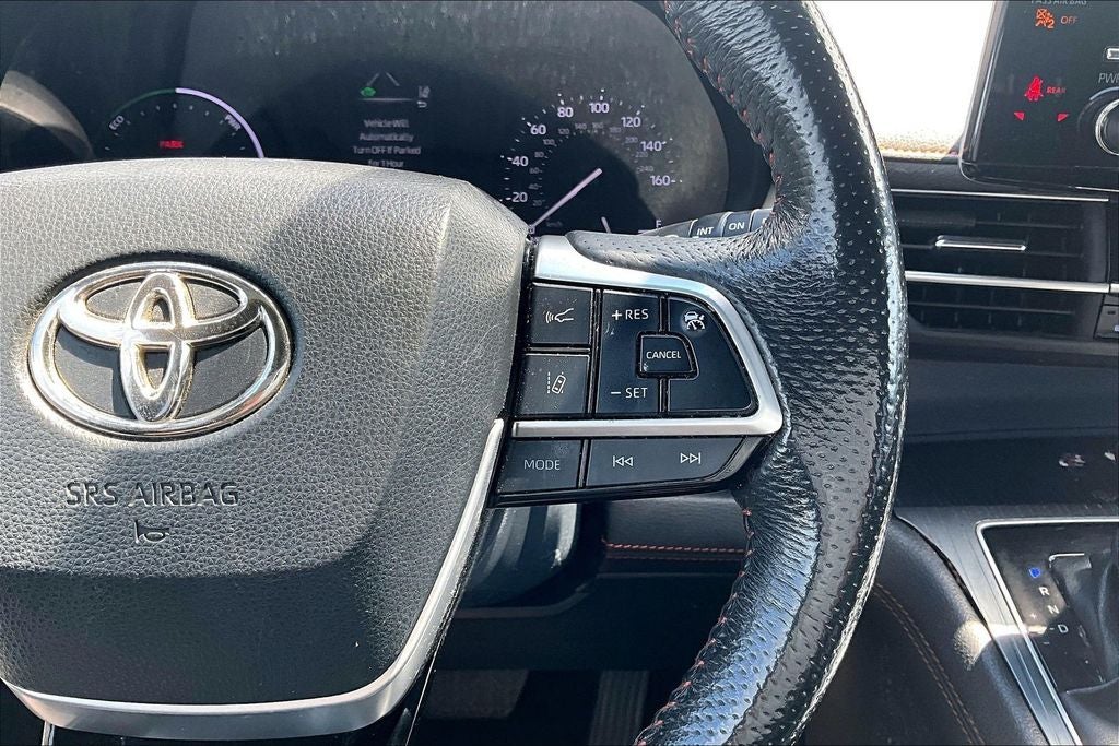 2023 Toyota Sienna XSE 7 Passenger