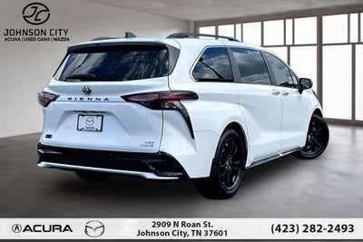 2023 Toyota Sienna XSE 7 Passenger