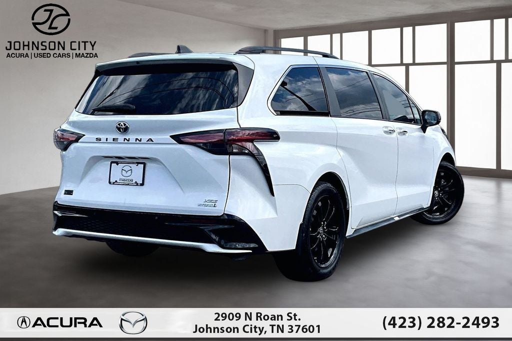 2023 Toyota Sienna XSE 7 Passenger