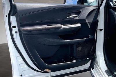 2023 Toyota Sienna XSE 7 Passenger