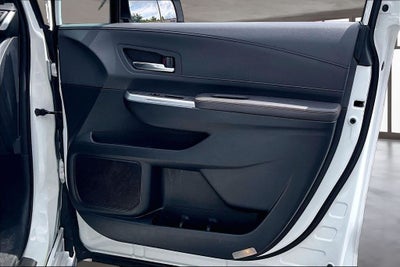 2023 Toyota Sienna XSE 7 Passenger