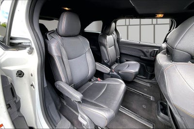 2023 Toyota Sienna XSE 7 Passenger