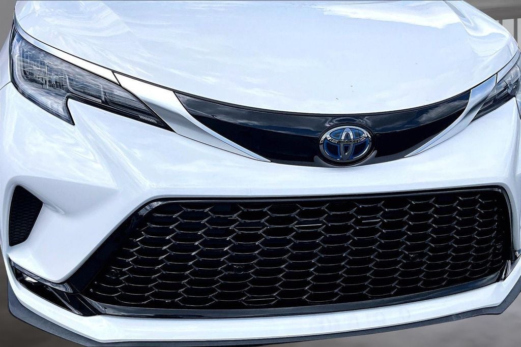 2023 Toyota Sienna XSE 7 Passenger