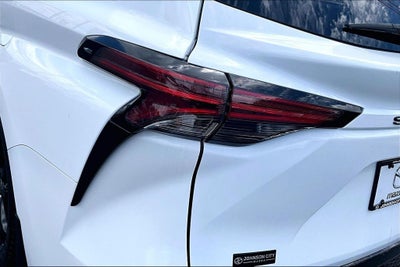2023 Toyota Sienna XSE 7 Passenger