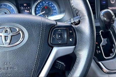 2017 Toyota Sienna XLE 8 Passenger