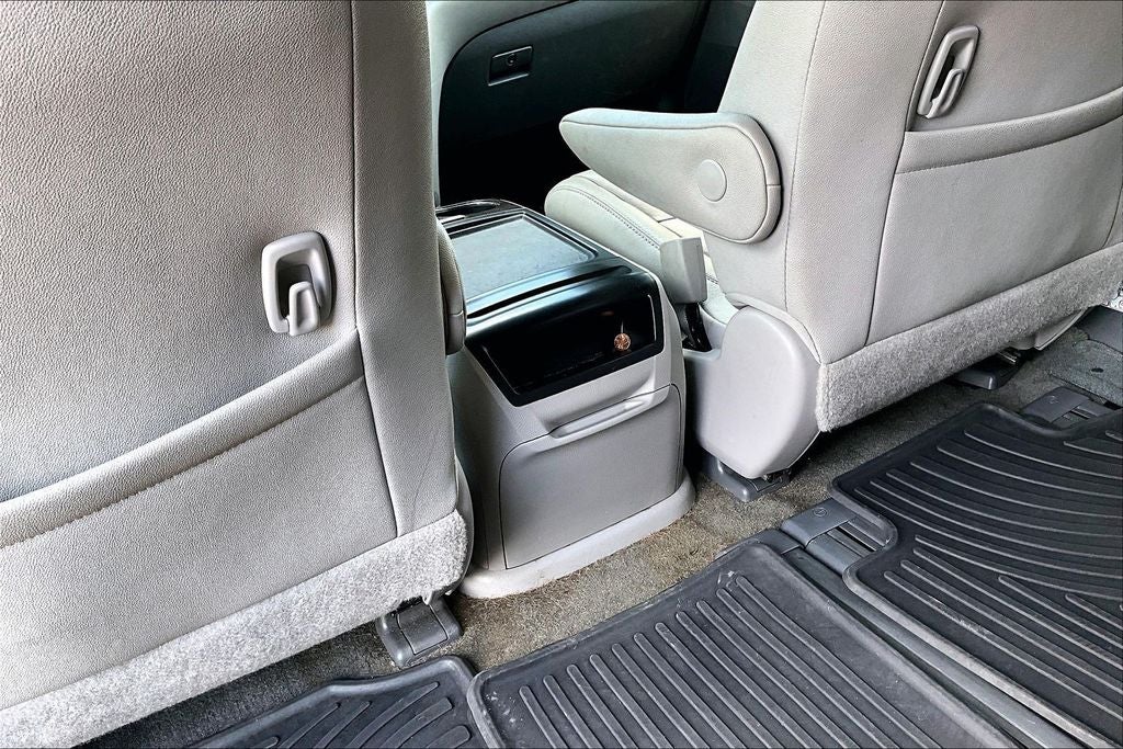 2017 Toyota Sienna XLE 8 Passenger