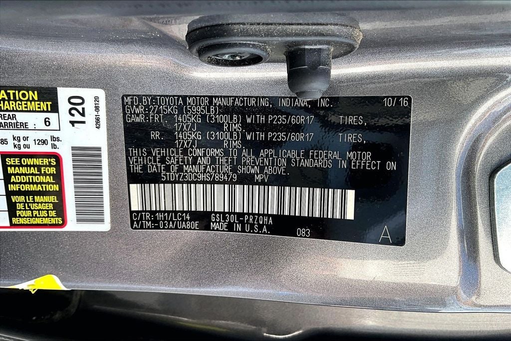 2017 Toyota Sienna XLE 8 Passenger