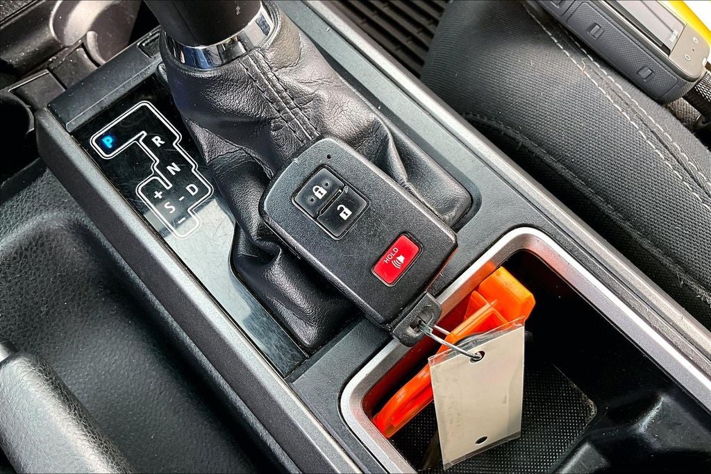 2020 Toyota Tacoma SR5 V6