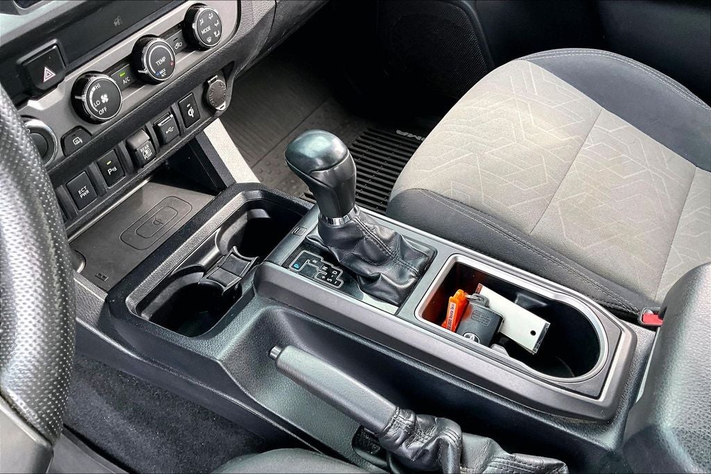 2020 Toyota Tacoma SR5 V6