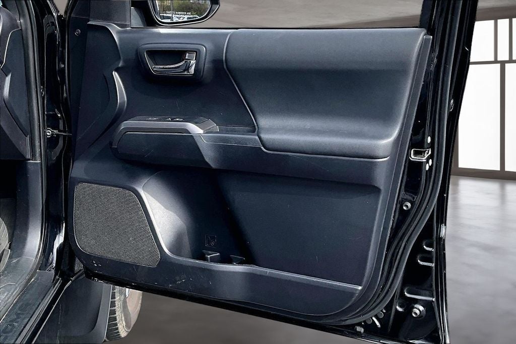 2020 Toyota Tacoma SR5 V6