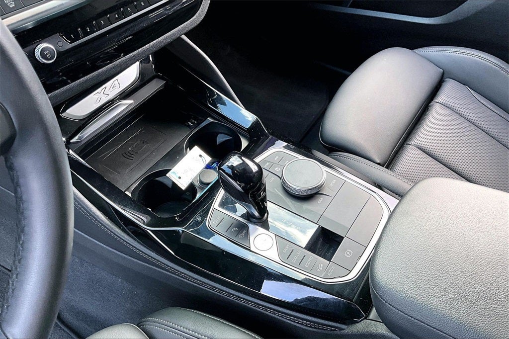 2023 BMW X4 xDrive30i