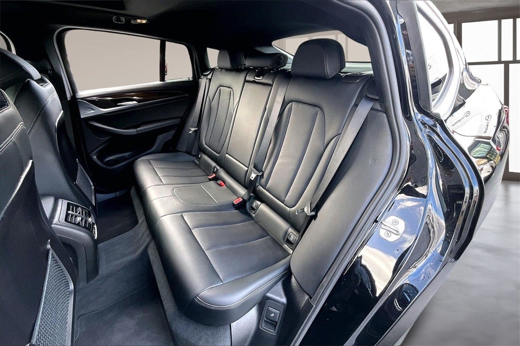 2023 BMW X4 xDrive30i