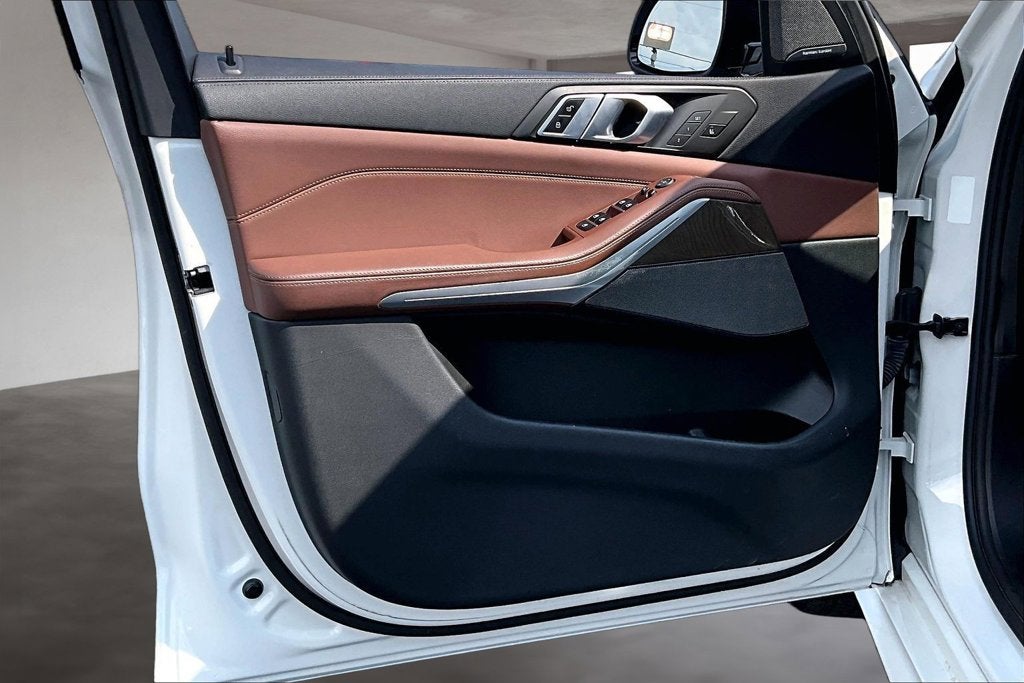 2021 BMW X5 M50i