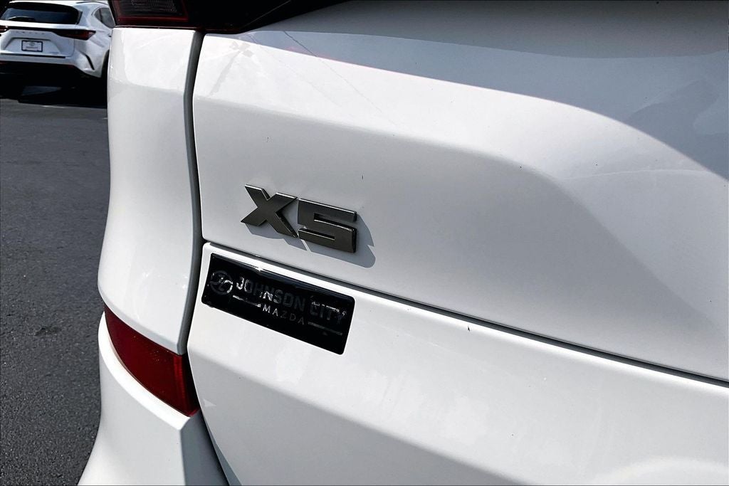 2021 BMW X5 M50i