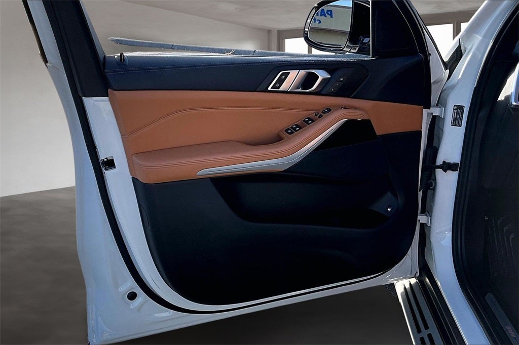 2023 BMW X5 xDrive45e