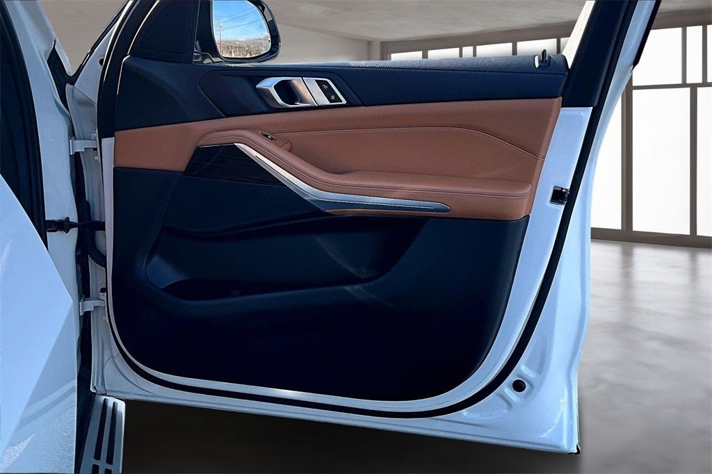 2023 BMW X5 xDrive45e