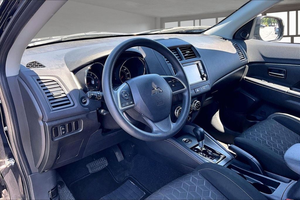 2025 Mitsubishi Outlander Sport 2.0 ES