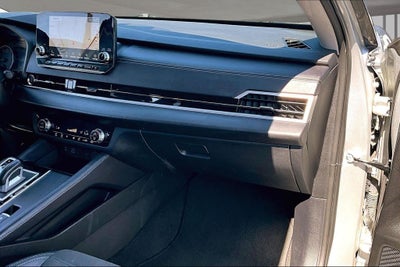 2024 Mitsubishi Outlander SE Black Edition w/Pano Roof