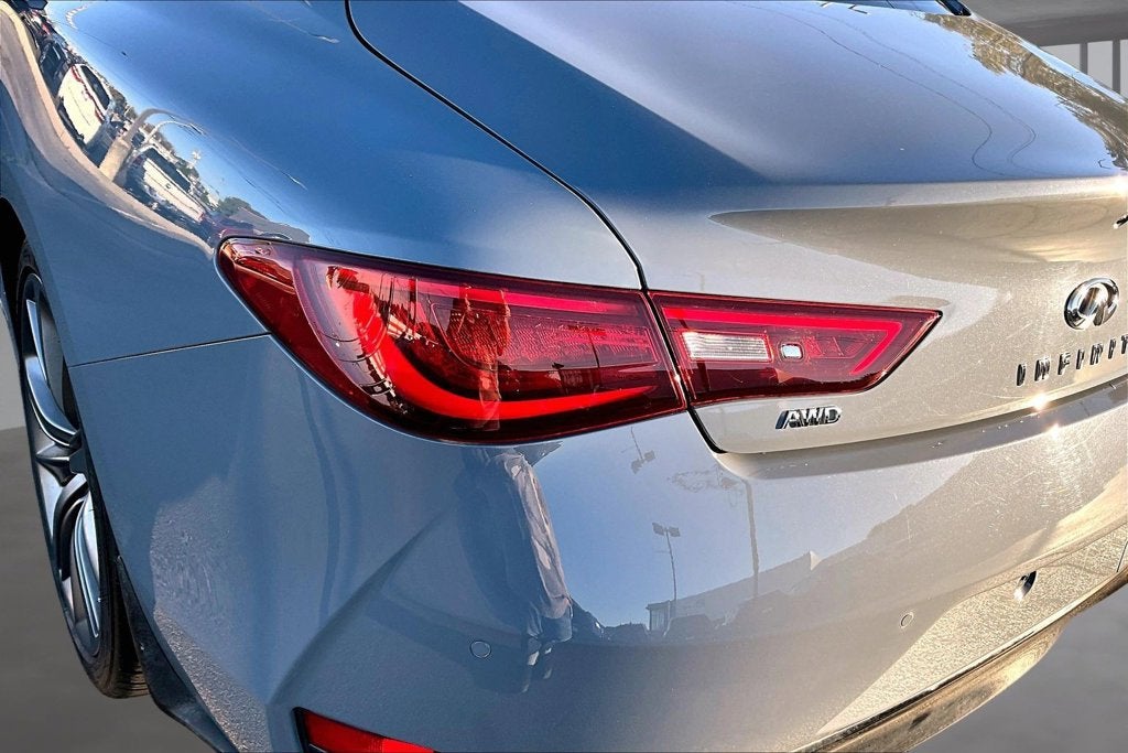 2021 INFINITI Q60 Red Sport 400